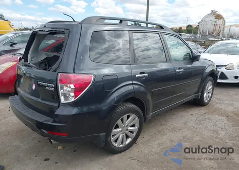 2013 Subaru Forester 2.5X Limited z USA, uszkodzony, nr VIN JF2SHAEC7DH431647